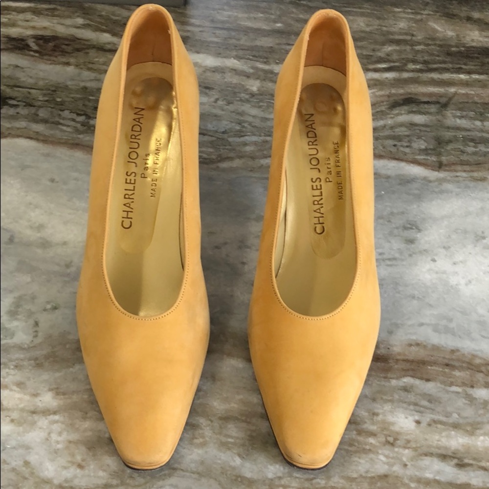 Charles Jourdan vintage suede Yellow pumps